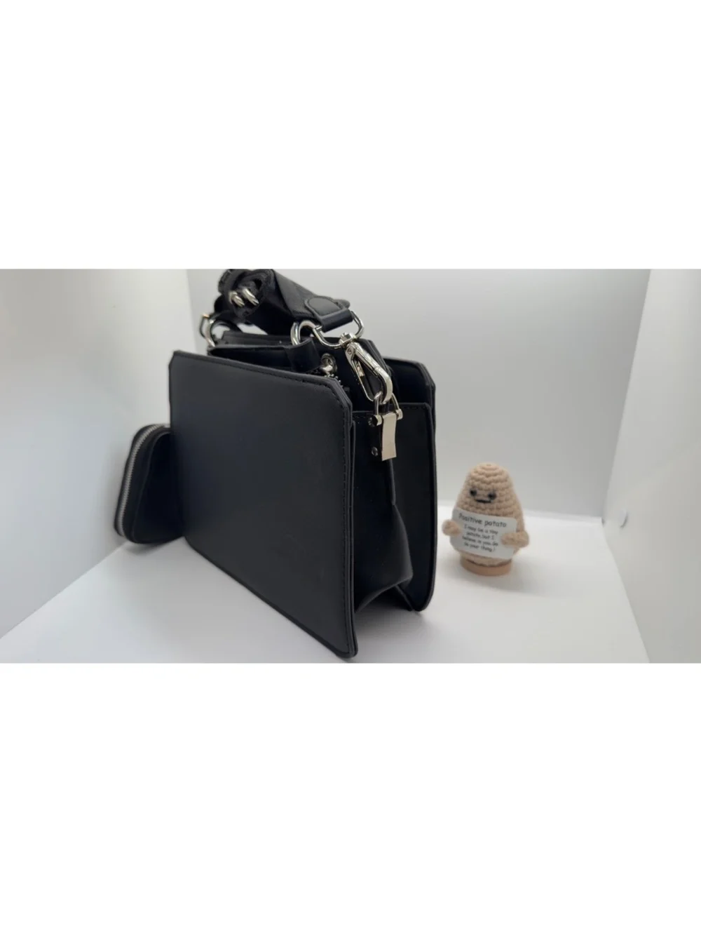 Steve Madden Black Bevelyn Crossbody Purse Bag With Pouch